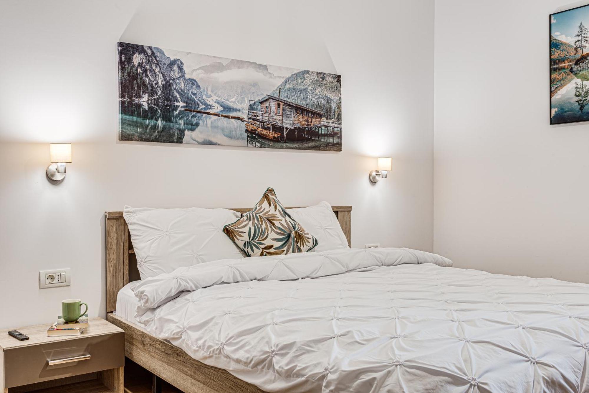Ari Central Grand Apartments - Luxurious Stay Арад Екстериор снимка