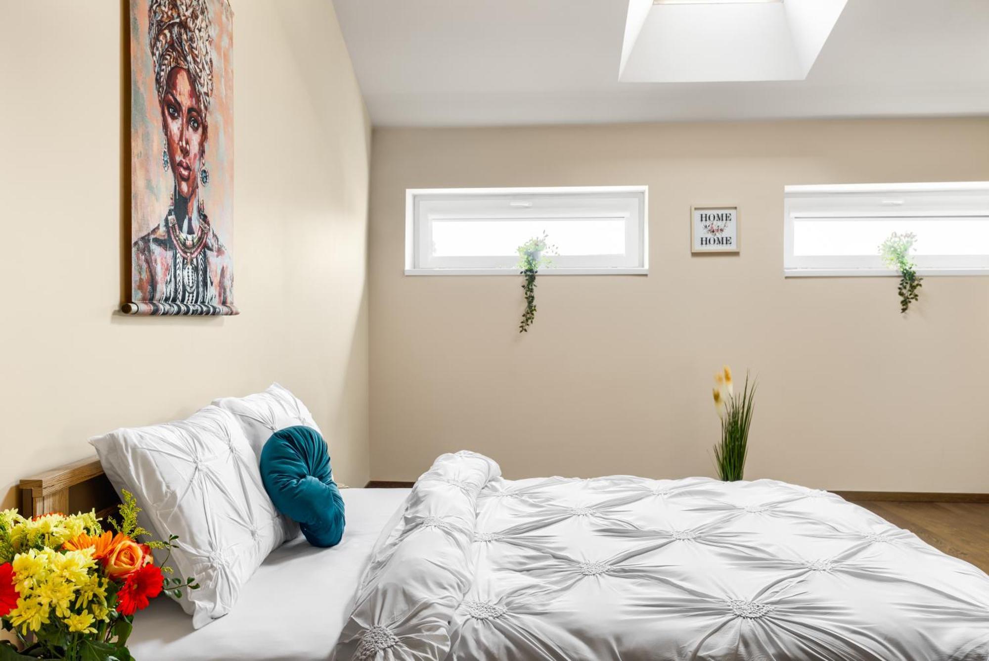Ari Central Grand Apartments - Luxurious Stay Арад Екстериор снимка