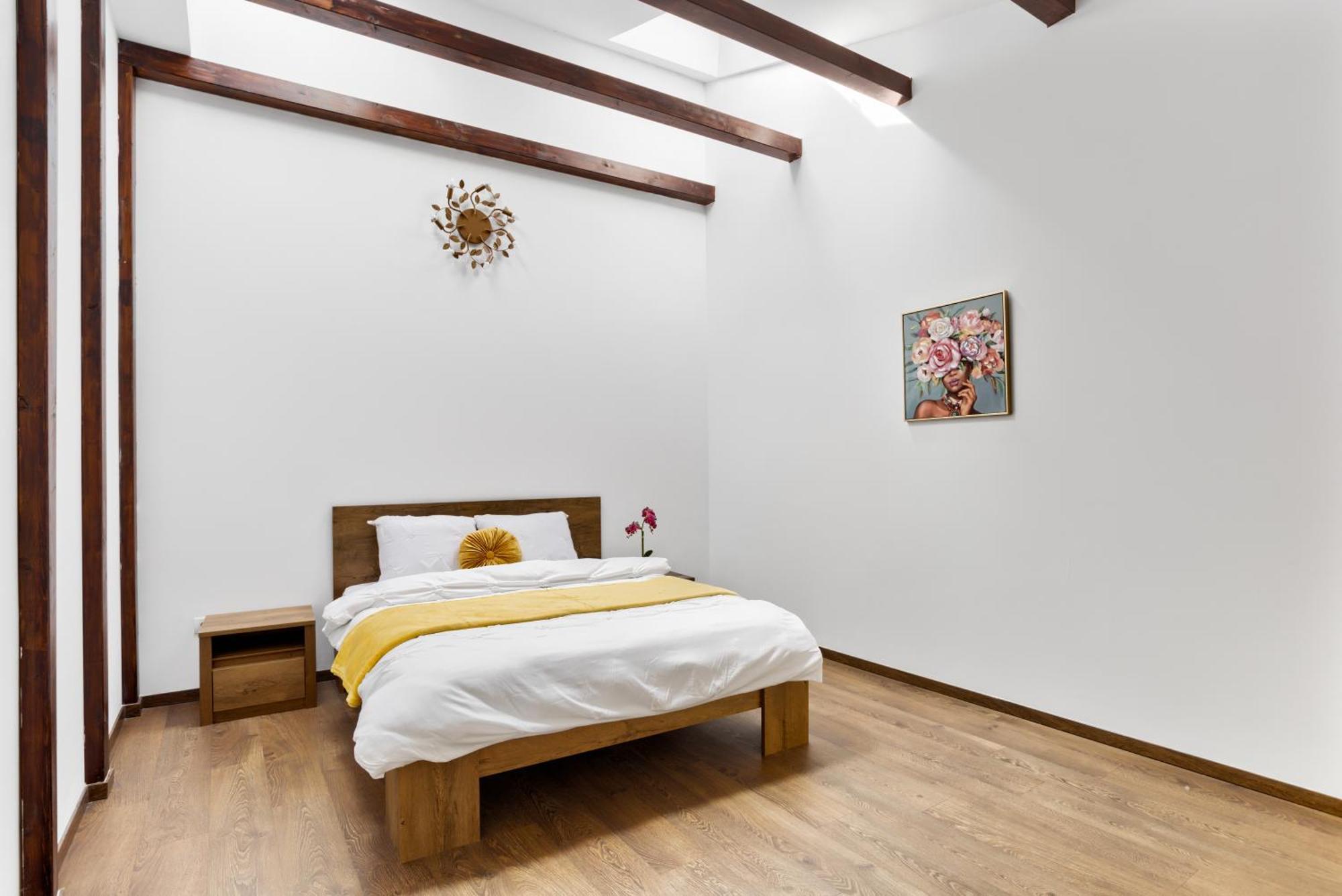 Ari Central Grand Apartments - Luxurious Stay Арад Екстериор снимка